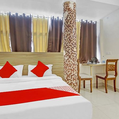 Oyo Flagship 80772 Hotel The Grand Rdc Ghaziabad Eksteriør billede