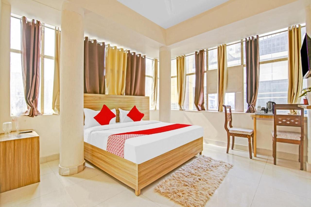 Oyo Flagship 80772 Hotel The Grand Rdc Ghaziabad Eksteriør billede