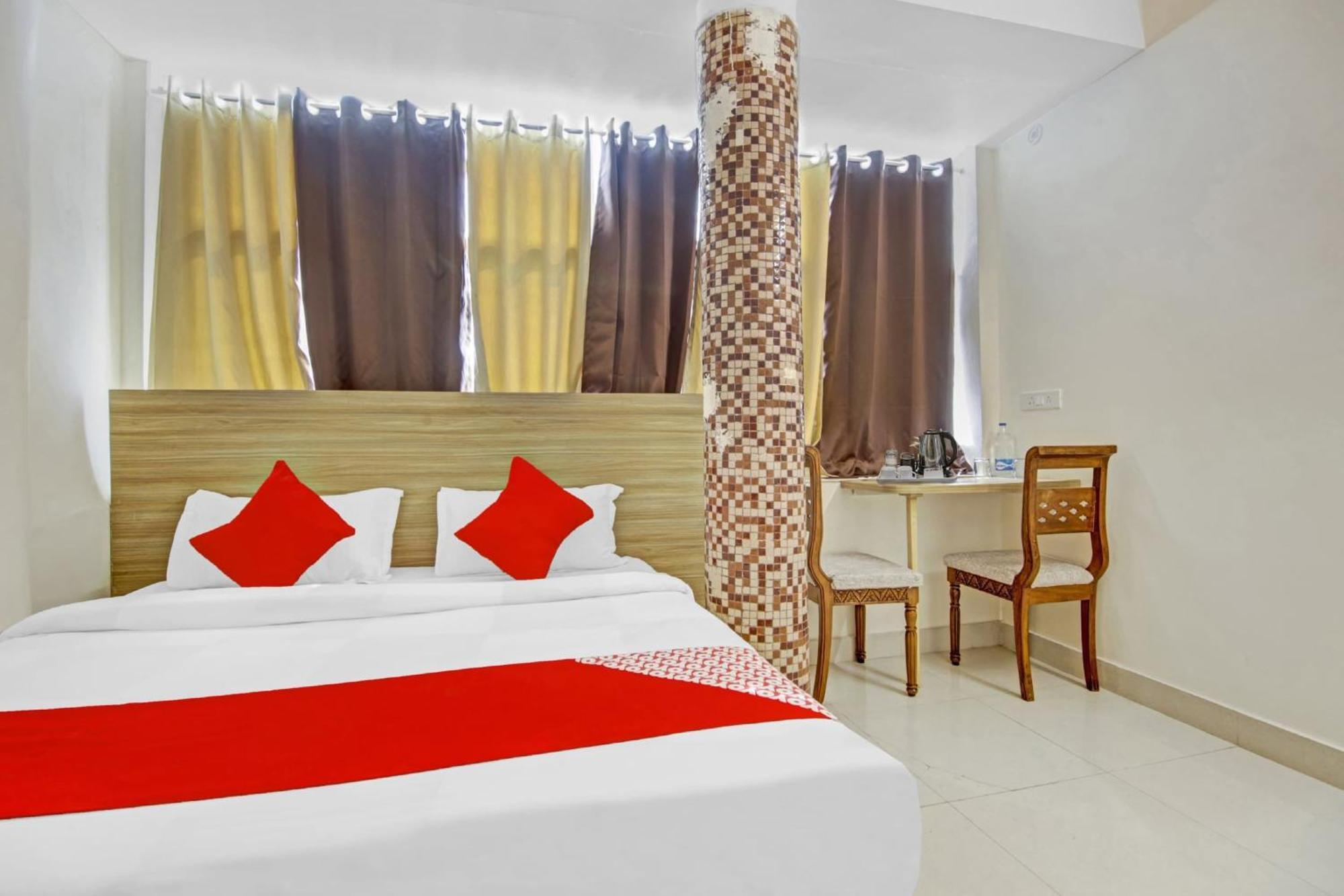 Oyo Flagship 80772 Hotel The Grand Rdc Ghaziabad Eksteriør billede